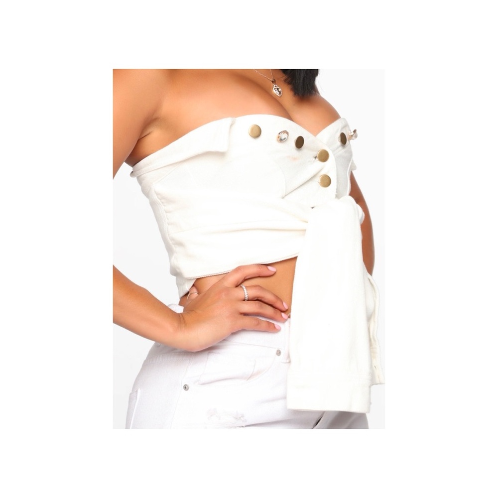 Stylish White Strapless Top with Button Detail